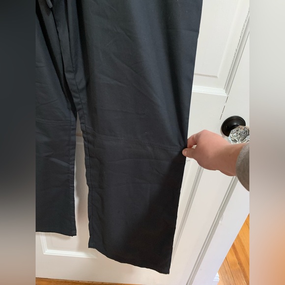 UA Buttersoft Scrub Bottoms (new with tags) - Picture 4 of 4